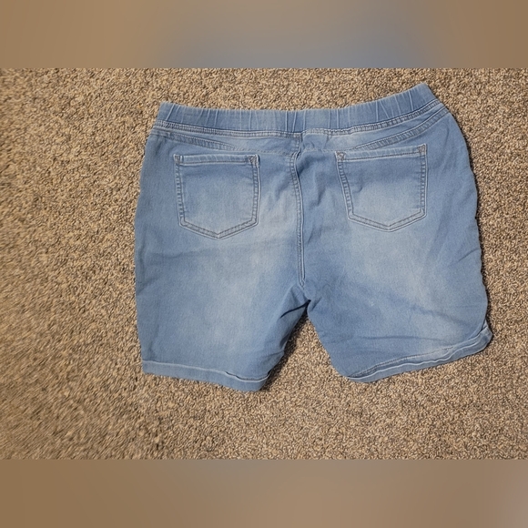 No Boundaries Blue Jean Shorts - Picture 1 of 3